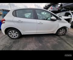 Ricambi Peugeot 208 1.6 Diesel 2015 BH02