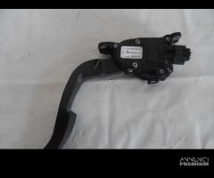 PEDALE ACCELERATORE RENAULT Twingo II serie 820042