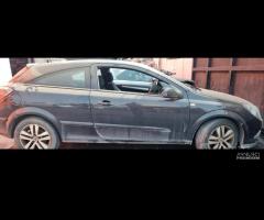 Ricambi Opel Astra H GTC 2007 1.7 CDTI Z17DTH