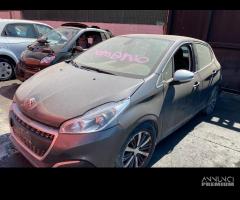 Ricambi Peugeot 208 1.4 HDI 8V 2013 8H01