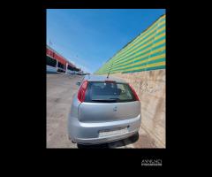 Ricambi Fiat Grande Punto 1.3 MJT 75CV 199A2000 - 4