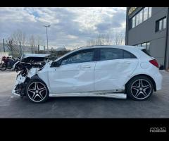 MERCEDES-BENZ A180 W176 per ricambi usati K9K - 4