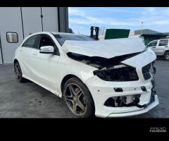 MERCEDES-BENZ A180 W176 per ricambi usati K9K - 9