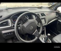 SUZUKI S-CROSS per ricambi usati M16A - 13