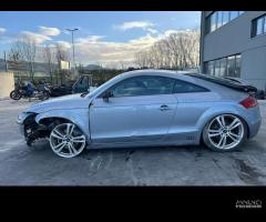 AUDI TT MK2 8J per ricambi usati BWA