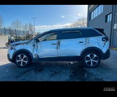 PEUGEOT 5008 7 POSTI per ricambi usati YH01 - 4