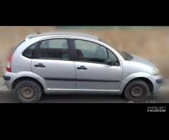 Ricambi Citroen C3 1.1 i Benz 2004 HFX