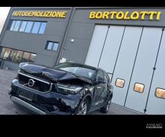 VOLVO XC40 T4 per ricambi usati B4204T47 - 1