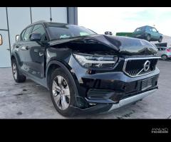 VOLVO XC40 T4 per ricambi usati B4204T47 - 9