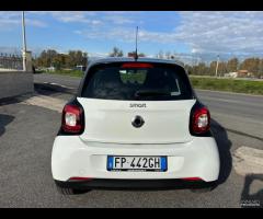 SMART FORFOUR 70 TWINAMIC YOUNGSTER - 13