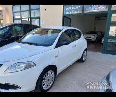 Lancia Ypsilon 1.3 MJT 16V 95 CV 5 porte S&S Plati