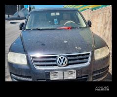 Ricambi Volkswagen Touareg 2.5D 2005 BAC