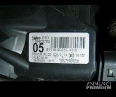 Fanale anteriore dx toyota yaris 81110-0d330 - 4