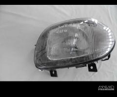 FARO ANTERIORE SINISTRO RENAULT Clio Serie F8Q K6