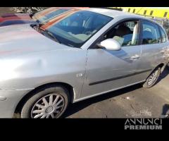 Ricambi Seat Ibiza 5 porte anno:2003