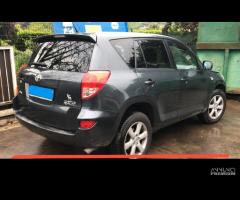 RICAMBI USATI TOYOTA RAV4  2.2 D-4D 100 KW 136 CV - 2