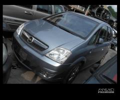 Opel meriva a 2003-2010 1.7 cdti per ricambi usati