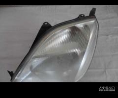 FARO ANTERIORE SINISTRO FORD Fiesta 4Â° Serie 1320 - 2