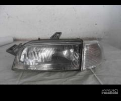 FARO ANTERIORE SINISTRO FIAT Punto Berlina 5P 4640 - 1