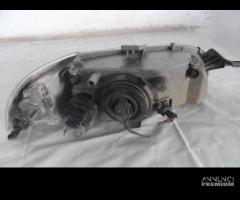 FARO ANTERIORE SINISTRO FIAT Punto Berlina 5P 4640