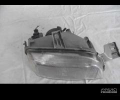 FARO ANTERIORE DESTRO FIAT Punto Berlina 5P 464026