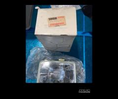 Faro anteriore Yamaha Xt 350/600