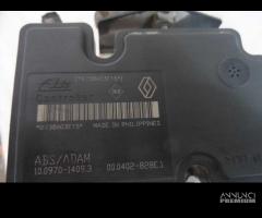 ABS RENAULT Twingo II serie 8201078284 K9K 820 die - 1