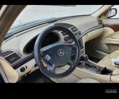 Ricambi Mercedes-Benz Classe E320 2006(W211)648961