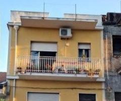 Casa singola 200 mq con garage a piedimonte etneo