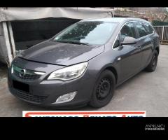 Ricambi usati opel astra j sw 1.7 cdti 2009-2015 - 1