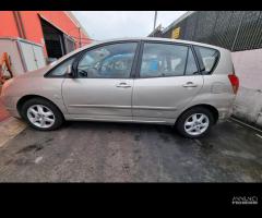 Ricambi Toyota Corolla Verso 2002 1.8 benz 1ZZFE