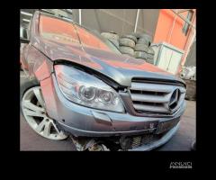 Ricambi Mercedes Classe C w204 2009 220CDI 651911 - 1