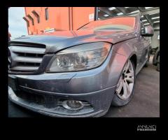 Ricambi Mercedes Classe C w204 2009 220CDI 651911 - 2