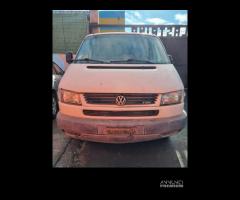 Ricambi Volkswagen Transporter 2002 2.5 AJT