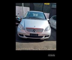 Ricambi Mercedes Classe A w169 2007 180CDI 640940