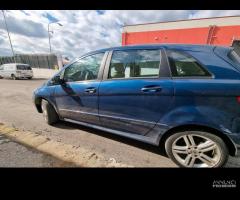 Ricambi Mercedes Classe B t245 200 CDI 640941