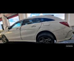 Ricambi Mercedes CLA 117 2016 220D 651930