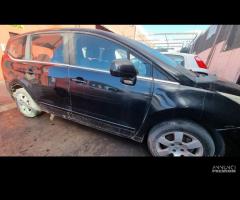 Ricambi Peugeot 5008 2014 1.6 HDI 9HD