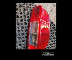 Fanale posteriore destro NISSAN NAVARA del 2012 - 2