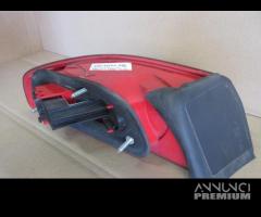 Fanale posteriore destro ALFA ROMEO 159 del 2006 - 9