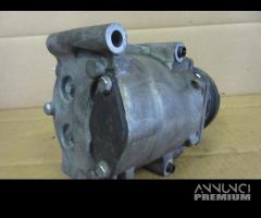 Compressore clima FORD FIESTA 1.4 del 2004 - 8