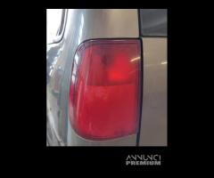 Fanale post sx NISSAN TERRANO II del 1997 - 1