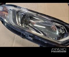 Proiettore destro FORD ECOSPORT del 2016 - 4