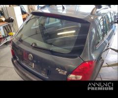 Portellone nudo SKODA FABIA del 2009