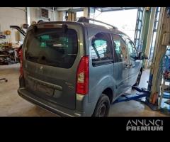 Ricambi PEUGEOT PARTNER 1560cc HDI del 2010