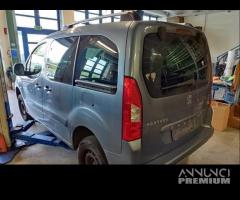 Ricambi PEUGEOT PARTNER 1560cc HDI del 2010 - 5