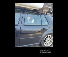 Porta posteriore sx VOLKSWAGEN GOLF 4 2000