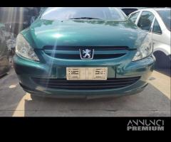 Paraurti anteriore PEUGEOT 307 del 2002