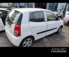 Ricambi KIA PICANTO 1000cc benzina del 2009