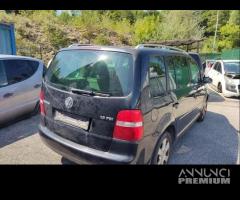 Ricambi VOLKSWAGEN TOURAN 1598cc FSI del 2003 - 6